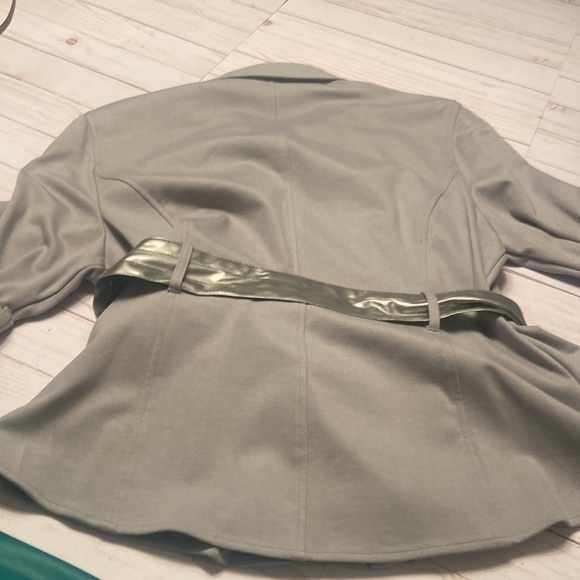 Miss Tina - Picture 9 of 12